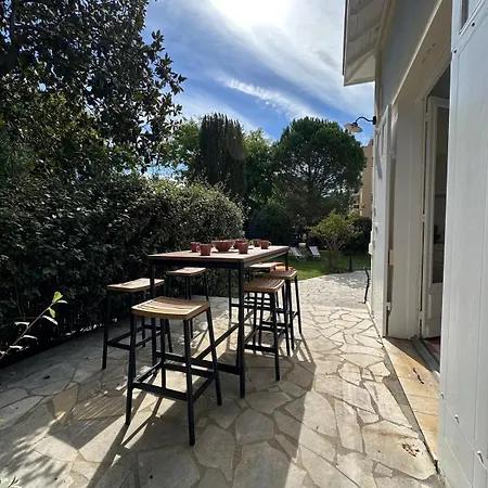 Magnifique Familiale Avec Jardin, Parking Prive, Proche Plages, Commerces, Gare, Jusqu'a 12 Pers Arcachon