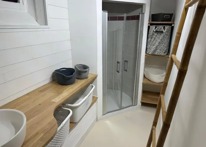 Magnifique Familiale Avec Jardin, Parking Prive, Proche Plages, Commerces, Gare, Jusqu'a 12 Pers