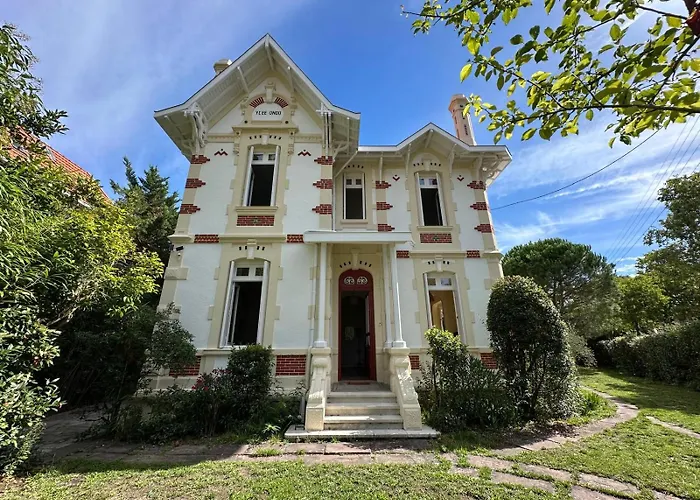 Magnifique Familiale Avec Jardin, Parking Prive, Proche Plages, Commerces, Gare, Jusqu'a 12 Pers Arcachon