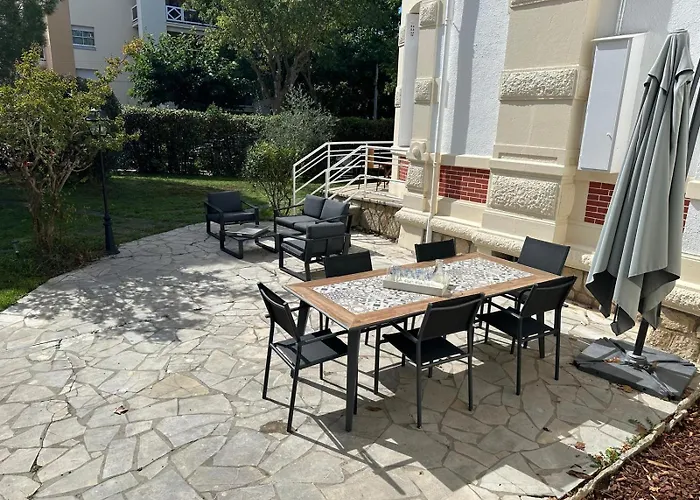 Villa Magnifique Familiale Avec Jardin, Parking Prive, Proche Plages, Commerces, Gare, Jusqu'a 12 Pers