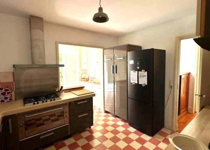 Magnifique Familiale Avec Jardin, Parking Prive, Proche Plages, Commerces, Gare, Jusqu'a 12 Pers