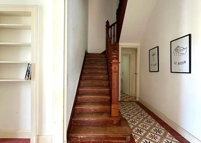 Magnifique Familiale Avec Jardin, Parking Prive, Proche Plages, Commerces, Gare, Jusqu'a 12 Pers Arcachon