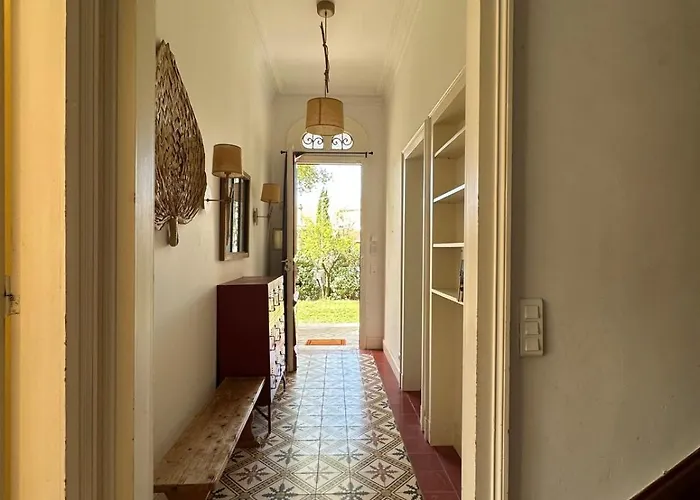 Magnifique Familiale Avec Jardin, Parking Prive, Proche Plages, Commerces, Gare, Jusqu'a 12 Pers Villa