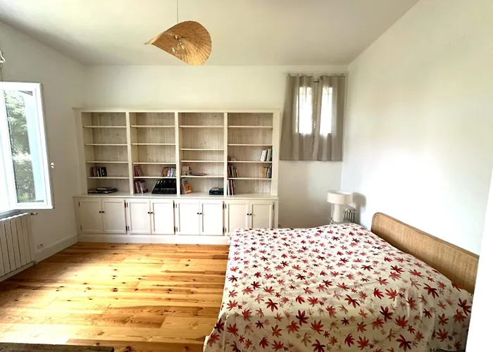 Magnifique Familiale Avec Jardin, Parking Prive, Proche Plages, Commerces, Gare, Jusqu'a 12 Pers Villa Arcachon