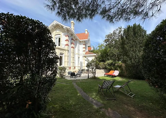 Magnifique Familiale Avec Jardin, Parking Prive, Proche Plages, Commerces, Gare, Jusqu'a 12 Pers