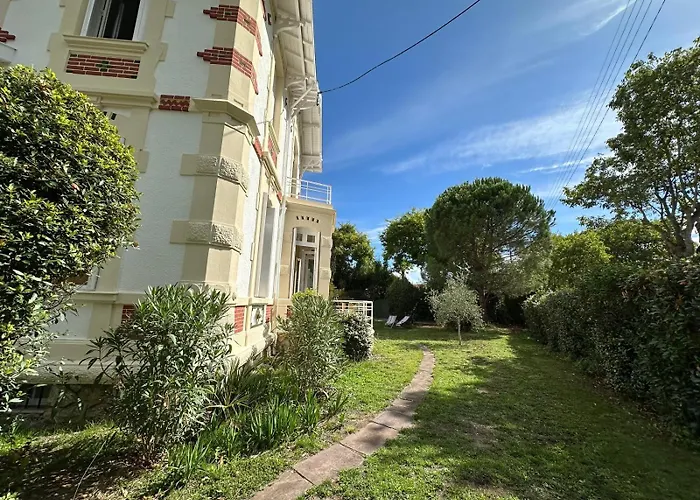 Villa Magnifique Familiale Avec Jardin, Parking Prive, Proche Plages, Commerces, Gare, Jusqu'a 12 Pers *